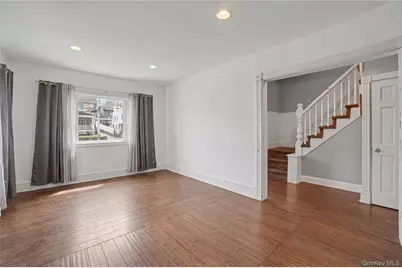 77 Robertson Avenue, White Plains, NY 10606 - Photo 11