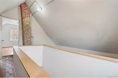 77 Robertson Avenue, White Plains, NY 10606 - Photo 27