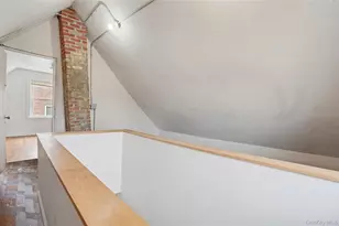 77 Robertson Ave, White Plains, NY 10606 - Photo 27