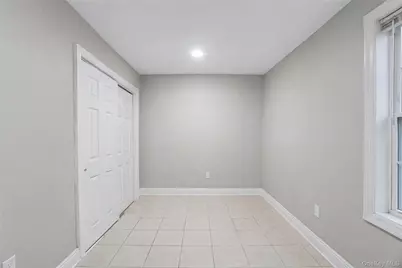 77 Robertson Avenue, White Plains, NY 10606 - Photo 29