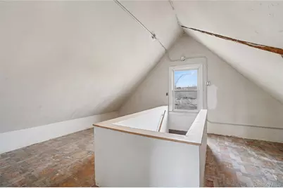 77 Robertson Avenue, White Plains, NY 10606 - Photo 25