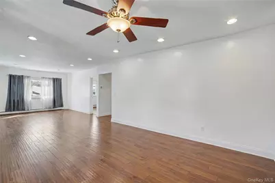 77 Robertson Avenue, White Plains, NY 10606 - Photo 15