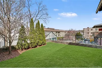 77 Robertson Avenue, White Plains, NY 10606 - Photo 35