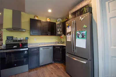 36 Narragansett Avenue, Medford, NY 11763 - Photo 5