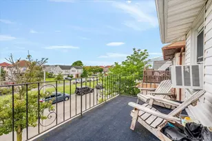 365 W Hudson St, Long Beach, NY 11561 - Photo 17