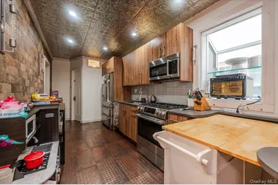 365 W Hudson Street, Long Beach, NY 11561 - Photo 21