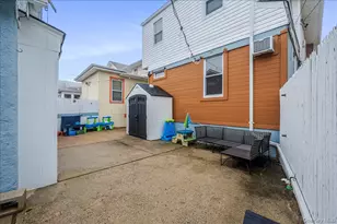 365 W Hudson St, Long Beach, NY 11561 - Photo 33
