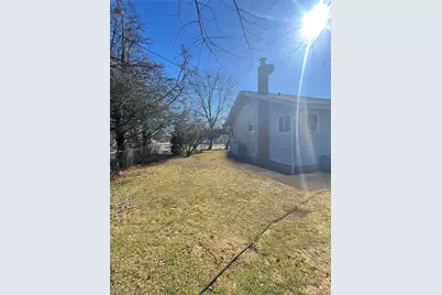 55 Trafalgar Drive, Shirley, NY 11967 - Photo 5