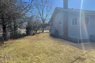 55 Trafalgar Dr, Shirley, NY 11967 - Photo 5