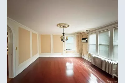 59 Willow Street, Floral Park, NY 11001 - Photo 5