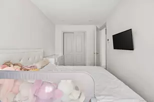 41-62 Bowne St, Flushing, NY 11355 - Photo 11