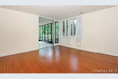 112 Kingsbury Road, New Rochelle, NY 10804 - Photo 11