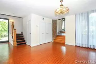 112 Kingsbury Rd, New Rochelle, NY 10804 - Photo 7