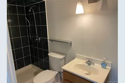 8 Cameron Lane, Valley Stream, NY 11581 - Photo 19