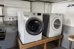 8 Cameron Ln, Valley Stream, NY 11581 - Photo 25