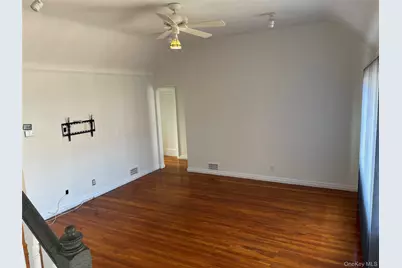 8 Cameron Lane, Valley Stream, NY 11581 - Photo 3