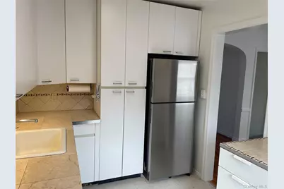 8 Cameron Lane, Valley Stream, NY 11581 - Photo 11