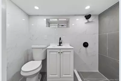 19450 Murdock Avenue, Saint Albans, NY 11412 - Photo 13