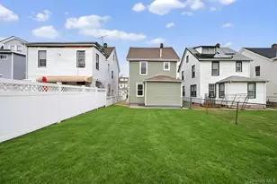 194-50 Murdock Ave, Saint Albans, NY 11412 - Photo 15