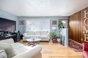 33 Lukens Ave, Brentwood, NY 11717 - Photo 3