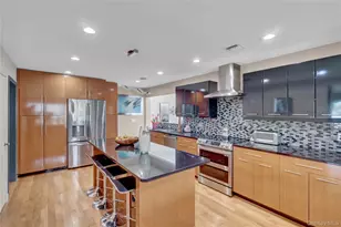 14 Regent Pl, Roslyn, NY 11576 - Photo 11