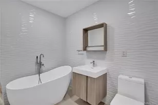 14 Regent Pl, Roslyn, NY 11576 - Photo 17