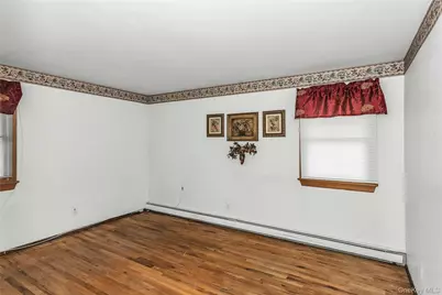 512 Elm Street, West Hempstead, NY 11552 - Photo 13