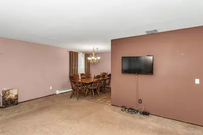 512 Elm Street, West Hempstead, NY 11552 - Photo 5