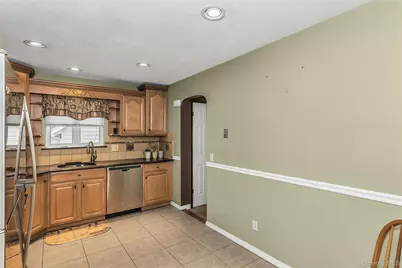 512 Elm Street, West Hempstead, NY 11552 - Photo 11