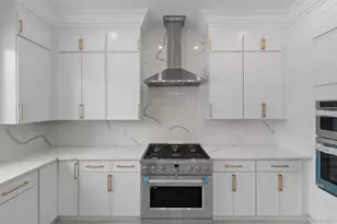 259-09 81st Ave, Glen Oaks, NY 11004 - Photo 5