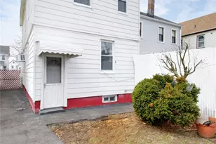 90-31 204th St, Hollis, NY 11423 - Photo 19