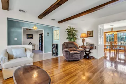 2 Nancy Court, Glen Cove, NY 11542 - Photo 9