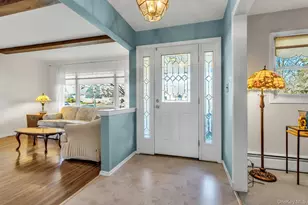 2 Nancy Ct, Glen Cove, NY 11542 - Photo 5