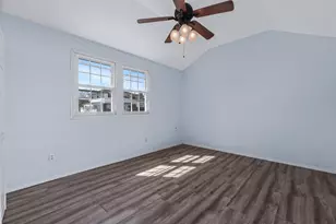 2 Hyannis Ct, East Rockaway, NY 11518 - Photo 11