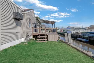 2 Hyannis Ct, East Rockaway, NY 11518 - Photo 13