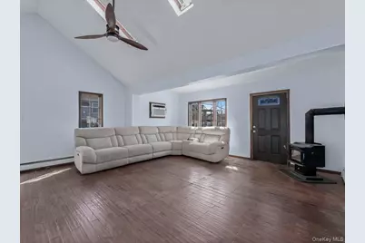 2 Hyannis Court, East Rockaway, NY 11518 - Photo 5