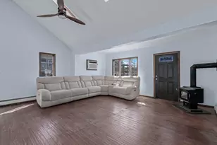 2 Hyannis Ct, East Rockaway, NY 11518 - Photo 5