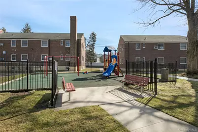 255-14 61st Ave #14, Little Neck, NY 11362 - Photo 9