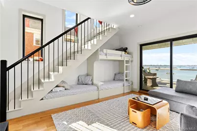 81 Rochelle Street, Bronx, NY 10464 - Photo 15