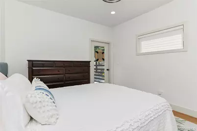 81 Rochelle Street, Bronx, NY 10464 - Photo 13