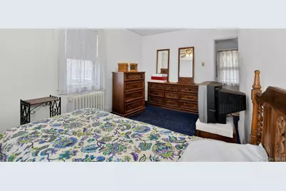 3512 Utopia Parkway, Flushing, NY 11358 - Photo 17