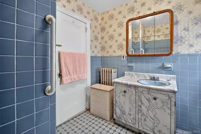 3512 Utopia Parkway, Flushing, NY 11358 - Photo 21