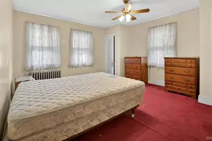 35-12 Utopia Pkwy, Flushing, NY 11358 - Photo 15