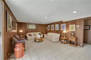 4 Bethal Ln, Commack, NY 11725 - Photo 25