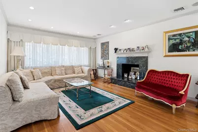 65 Drohan Street, Huntington, NY 11743 - Photo 7