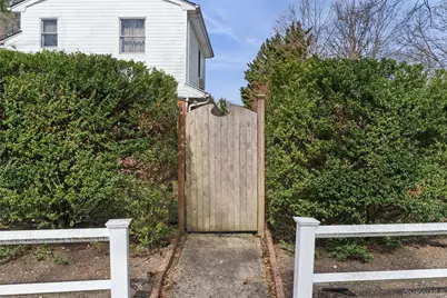 65 Drohan Street, Huntington, NY 11743 - Photo 29