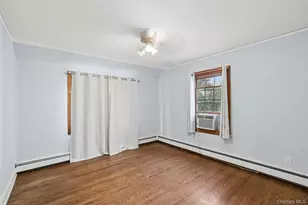 7 Hazelwood Pl, Huntington, NY 11743 - Photo 15