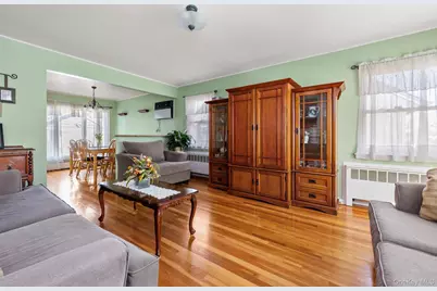 59 Pembrook Drive, Mineola, NY 11501 - Photo 3