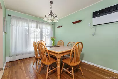 59 Pembrook Drive, Mineola, NY 11501 - Photo 7