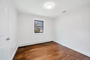 350 Brookhaven Ave, Riverhead, NY 11901 - Photo 11